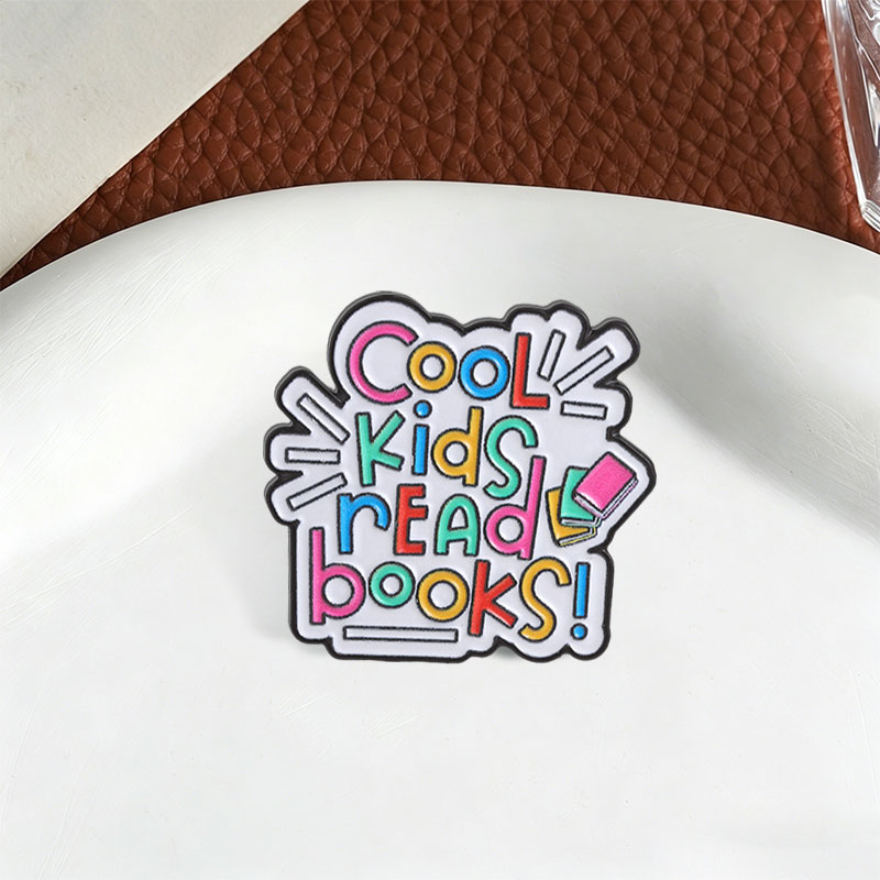 Cool Kids Read Books Enamel Pi - Inspirational Kids Education Quotes reseña y precio