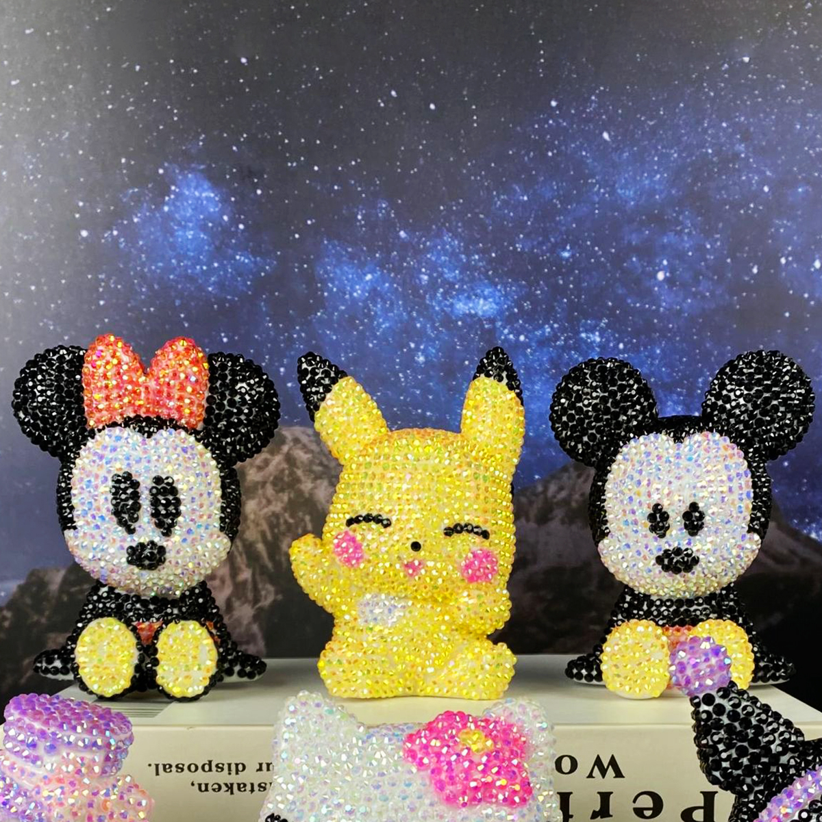 Pikachu Mickey Minnie Diamond  - Kids Education Money reseña y precio